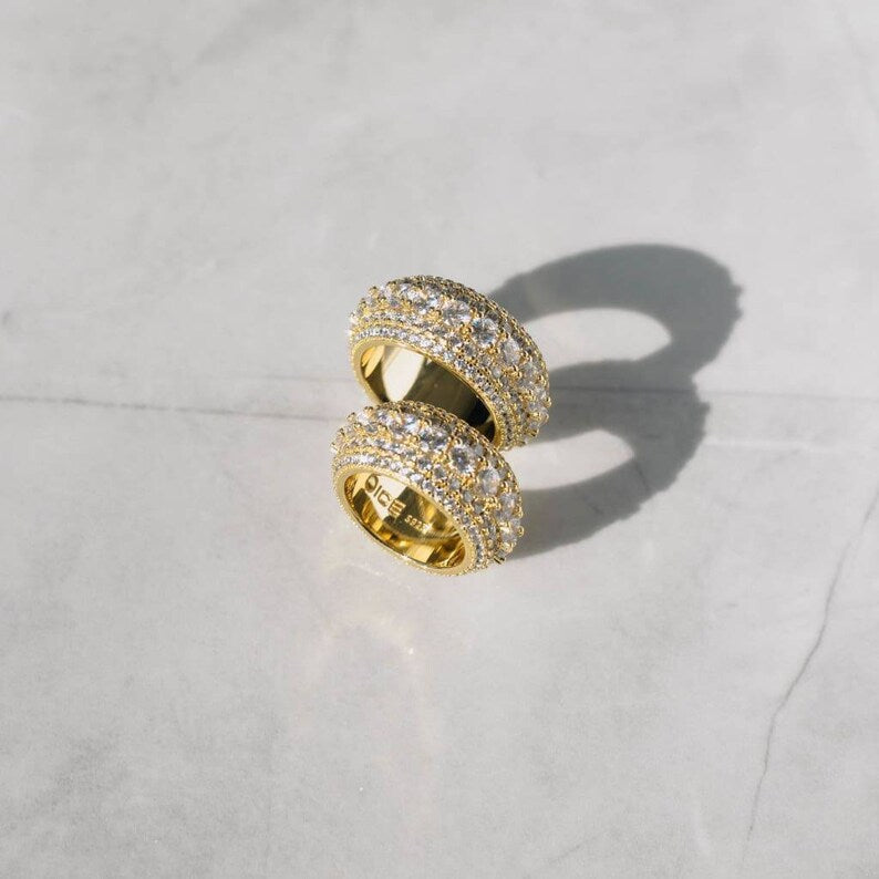 silver ring with diamonds​