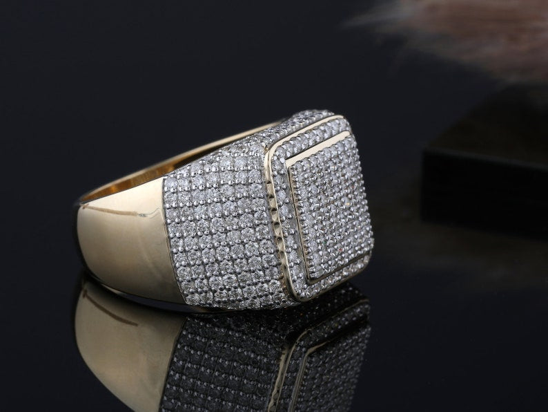 Round Cut Pave Multi Row Halo Pattern Diamond Engagement Band